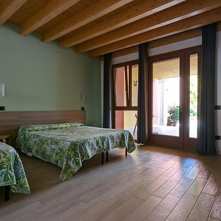 Agriturismo Ai Tre Fienili Ponti sul Mincio Exteriör bild