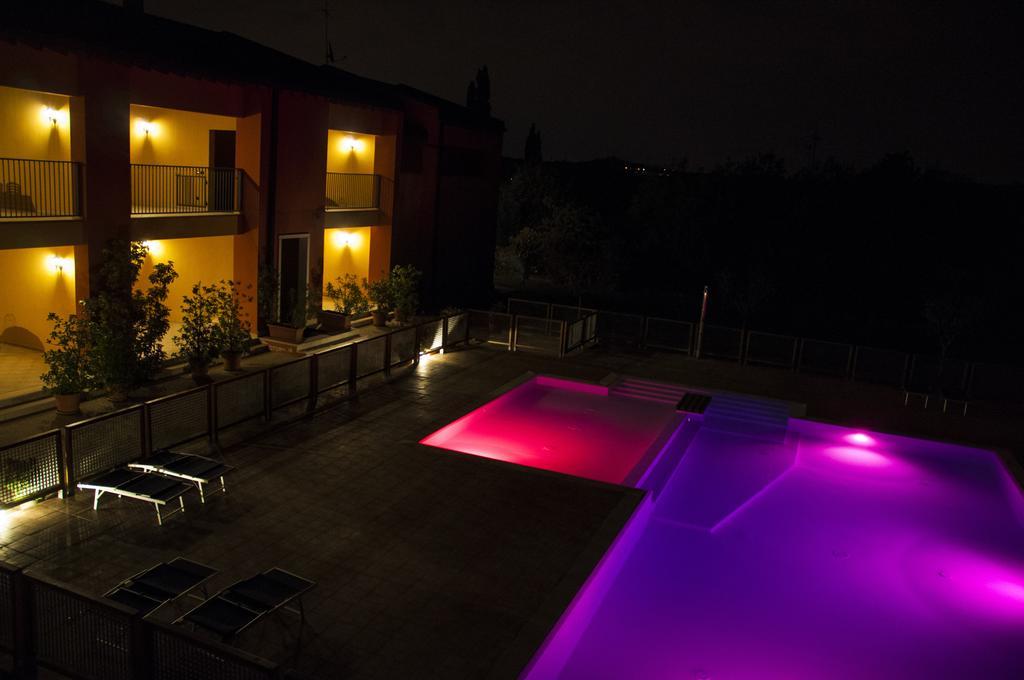 Agriturismo Ai Tre Fienili Ponti sul Mincio Exteriör bild