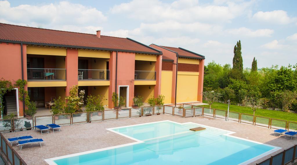 Agriturismo Ai Tre Fienili Ponti sul Mincio Exteriör bild