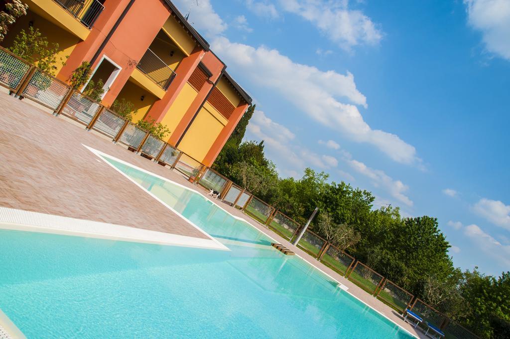 Agriturismo Ai Tre Fienili Ponti sul Mincio Exteriör bild